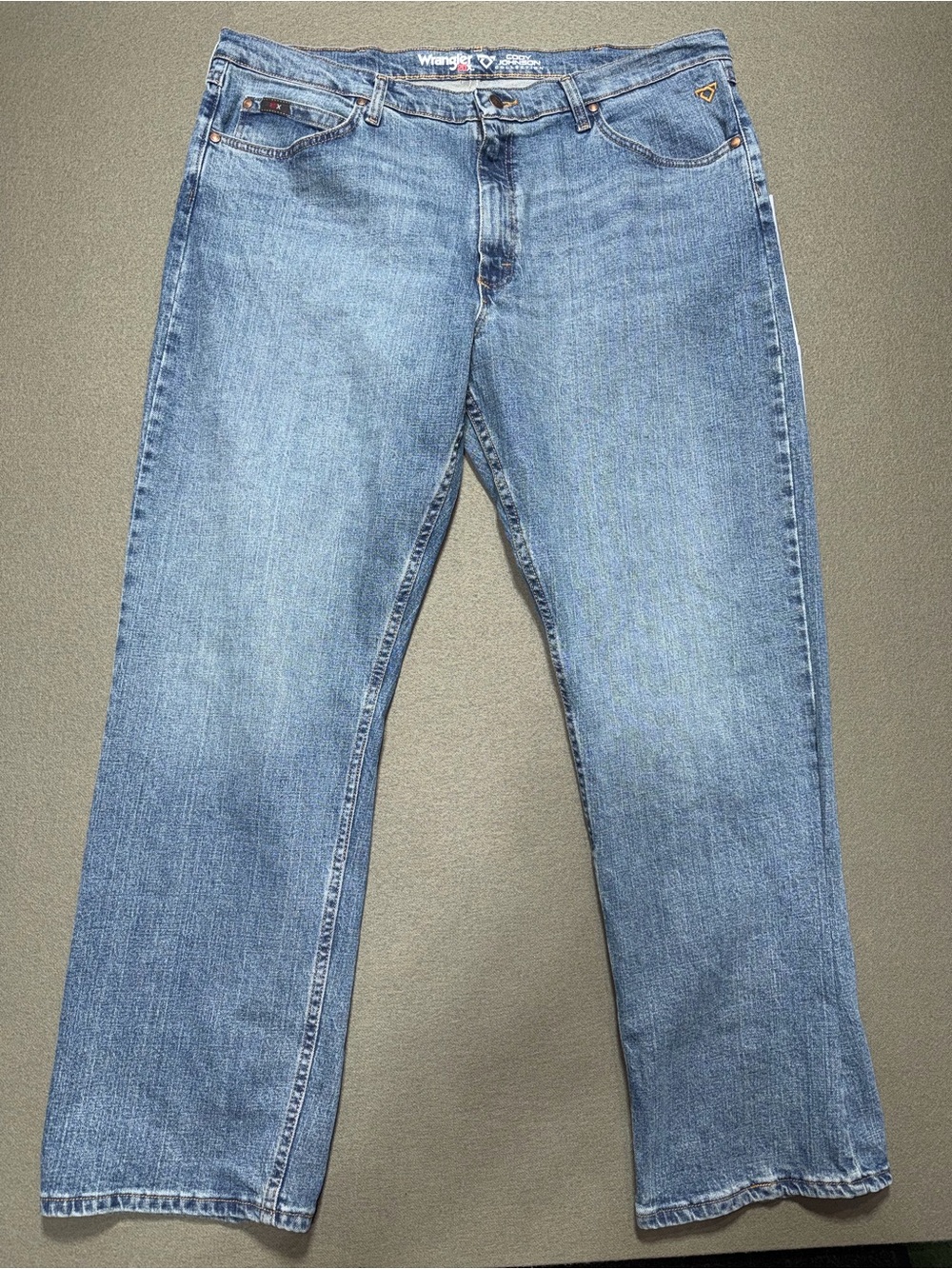 Wrangler Men's 20X Cody Johnson Collection Relaxed Fit Stretch Jeans 38x32